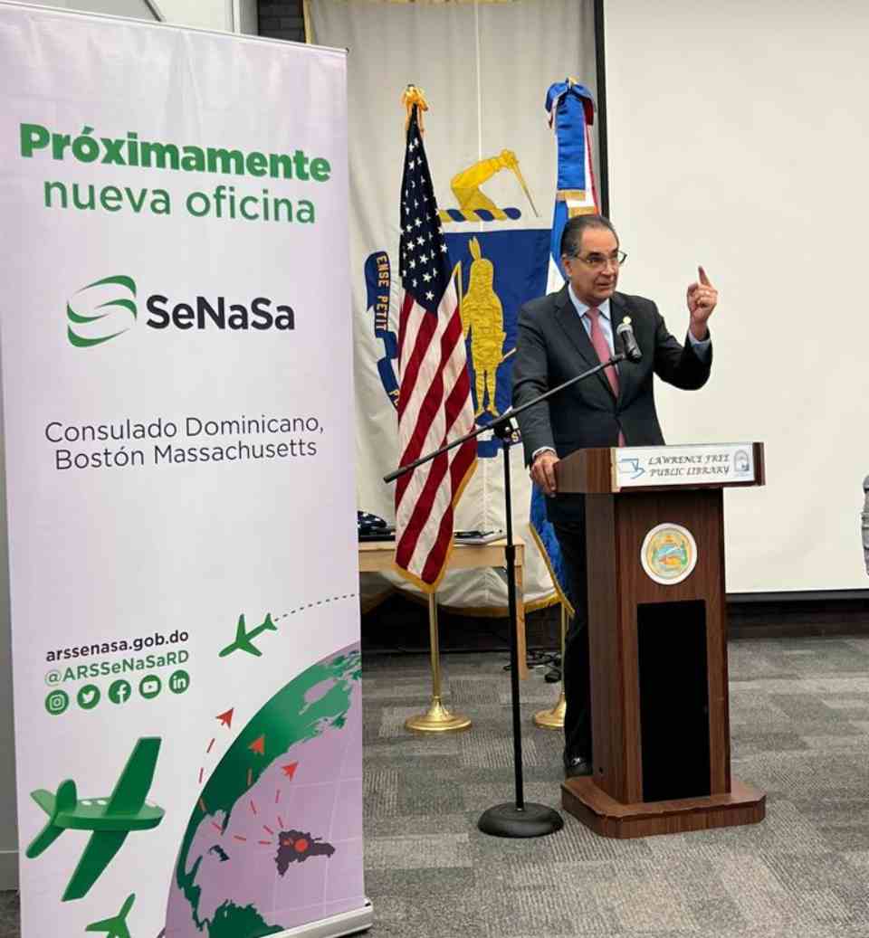 Doctor Santiago Hazim, director ejecutivo de SeNaSa anuncia apertura de oficina en Boston
