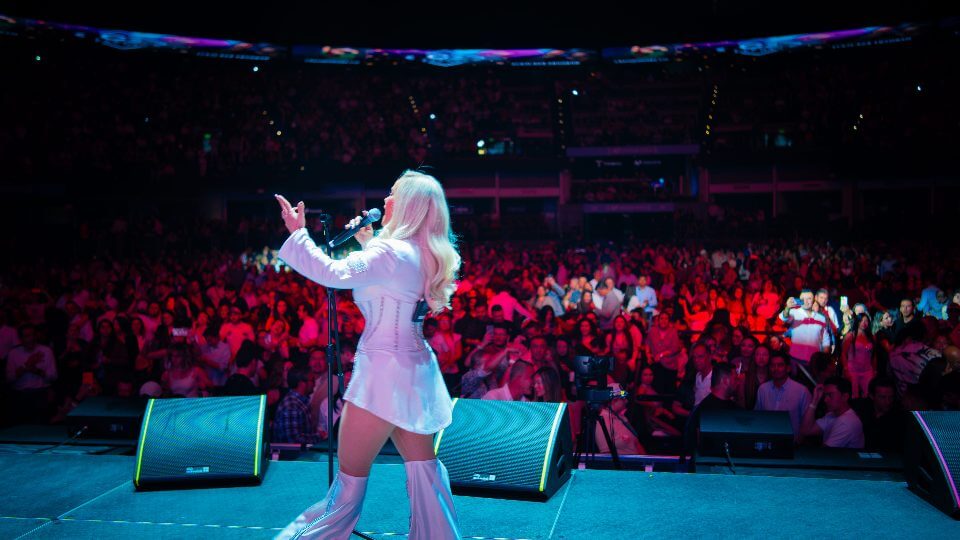 Miriam Cruz conquista el Movistar Arena de Bogotá y continúa su exitosa gira internacional
